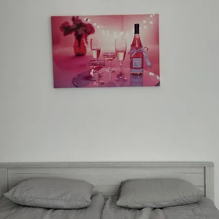 Lg Guest house *